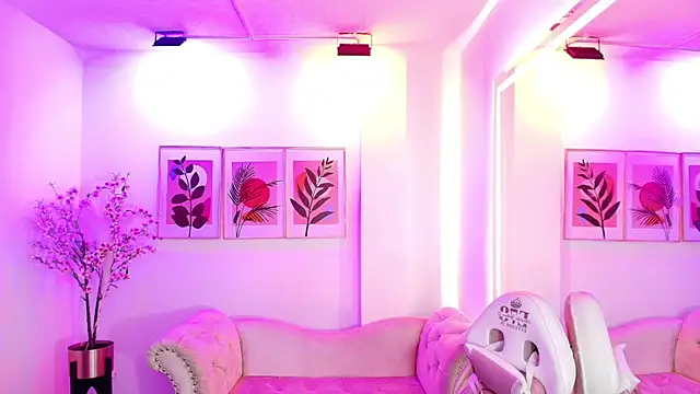 Czat XXX na żywo – Maddie_T18