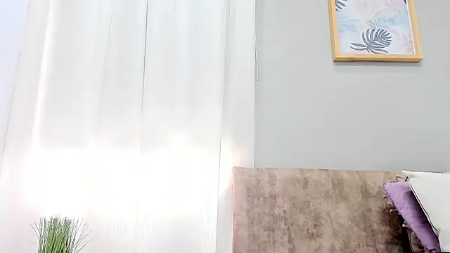 _LaraMom_ Live XXX-Chat