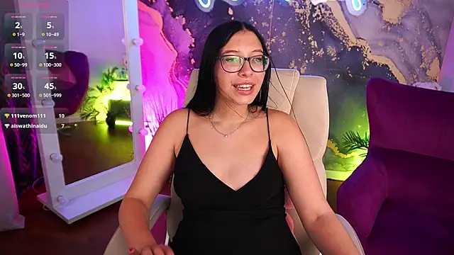HotAuraX's Live XXX Chat