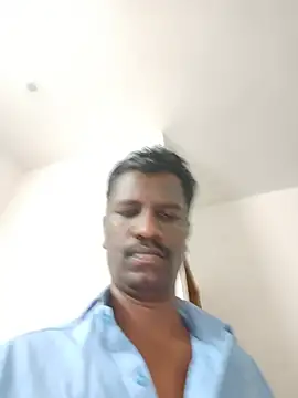 Paramkeerthi's Live XXX Chat
