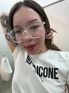 Webkamerová show babydolll
