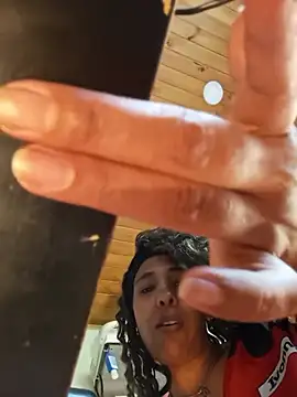 Ivon_C Chat XXX in diretta