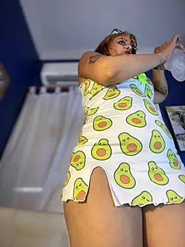 LeylaKnox XXX чат на живо