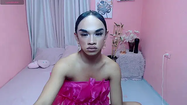 แชท XXX สดของ VivienneLuxe