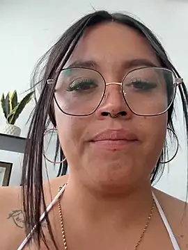 Mia_Risky-1's Live XXX Chat