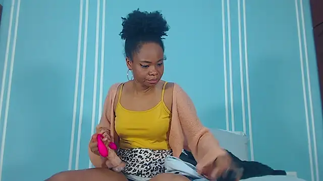 ChantalGarner's Live XXX Chat