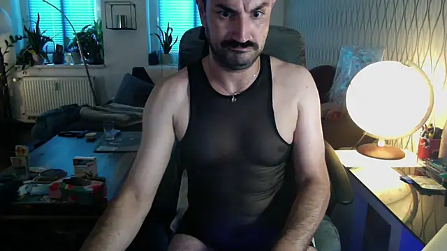 Онлайн чат XXX tomz0819