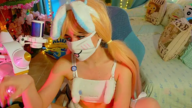 Chat XXX en directo de minakitsume