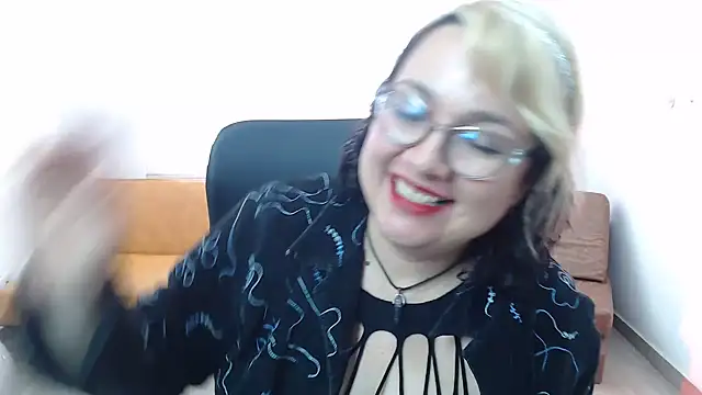 AnyaLuxx Live XXX-Chat