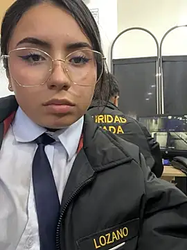 Chat +18 de Angela__05 ao vivo