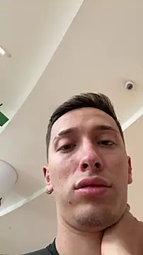 Thiago_Jones1's Webcam Show