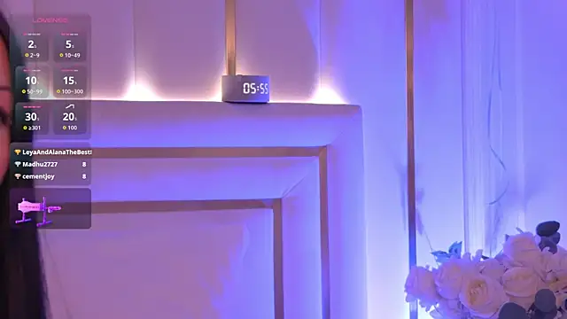 LeyaFoxhallのライブXXXチャット