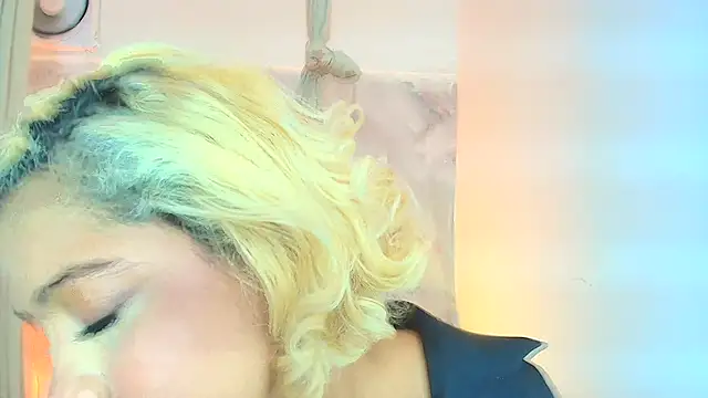 sofiacastillo01's Live XXX Chat