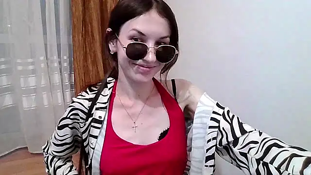 JuliaLovely live XXX chat