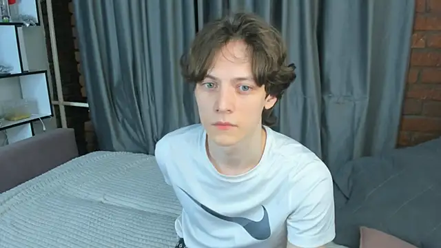 Chat XXX Live gilded_trace