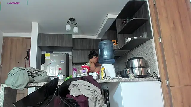 Bessie32 Chat XXX in diretta