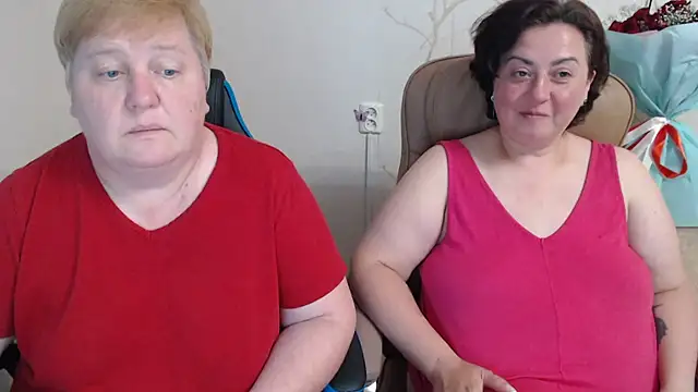 Lindy-Jeanie's Live XXX Chat