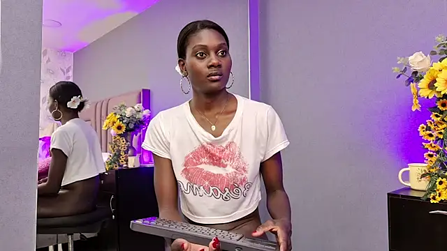 AndreeaStorm Chat XXX in diretta