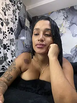 KatalinnaBrown's Live XXX Chat