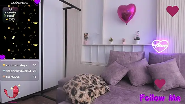 VelvetMouth_ Adlı Modelin Canlı XXX Sohbeti
