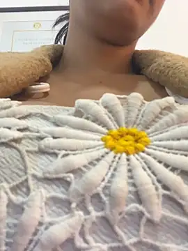 Sara-77's Live XXX Chat