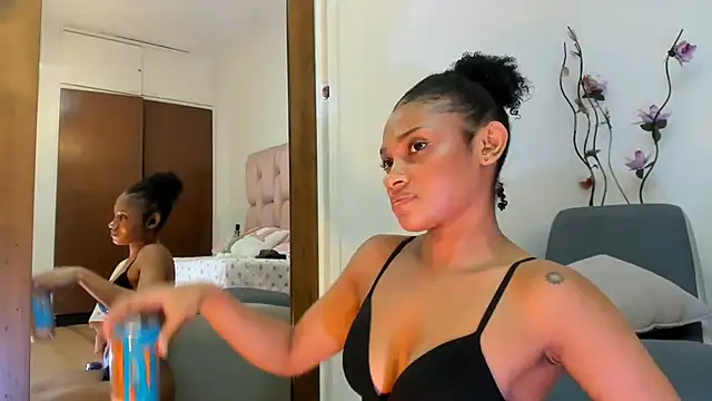 kamii_arias' Live XXX Chat