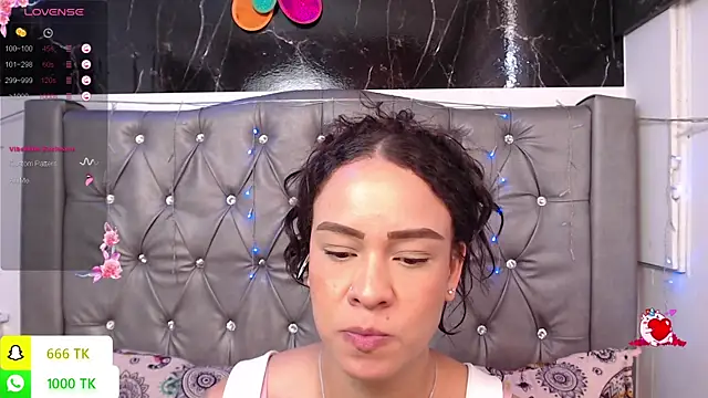 LAILAGUMMY's Live XXX Chat