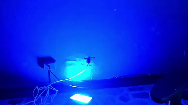 Boss_Domiinator Show Webcam