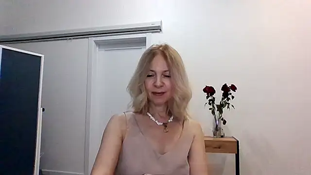 Chat +18 de Vireliabo ao vivo