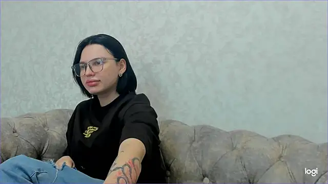 Živý XXX chat Nora_Finch