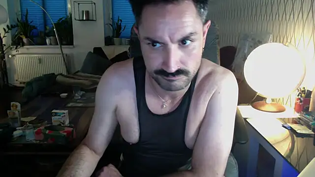 tomz0819 Live XXX-Chat