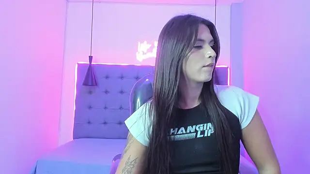 CryBabyVelvet élő XXX-chatje