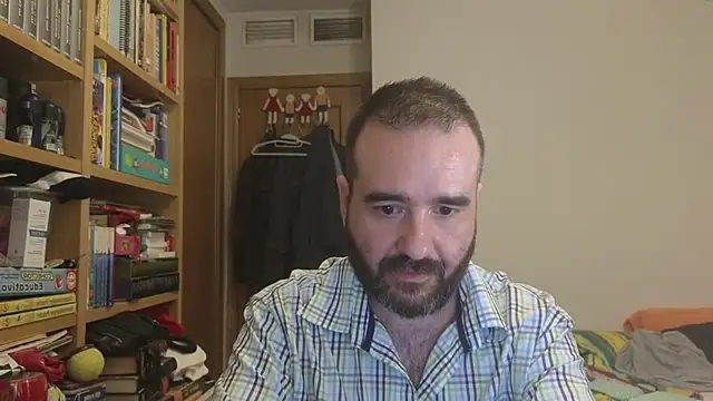 Chat +18 de curiosillo83 ao vivo