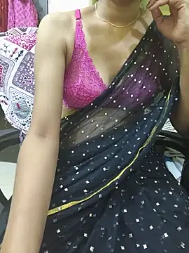 Cuteteluguammmaie's Live XXX Chat