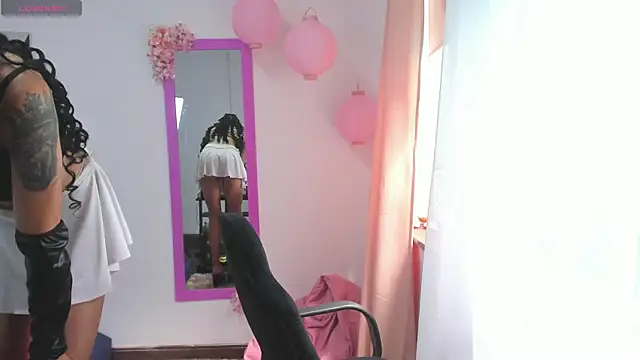 Vanes_hontter Chat XXX live