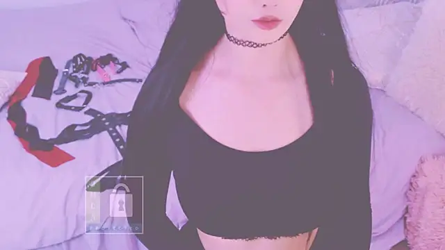 LongoriaEva Adlı Modelin Canlı XXX Sohbeti
