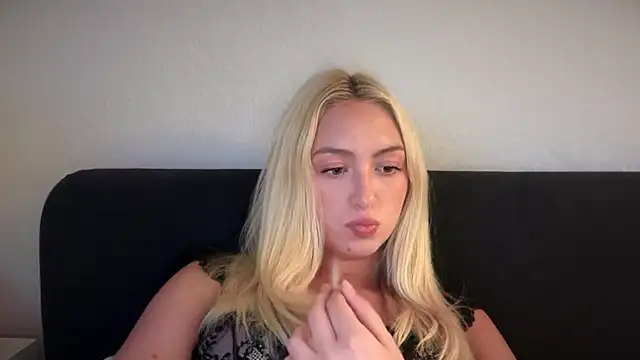 Kitty_Swetty – Live XXX-chat