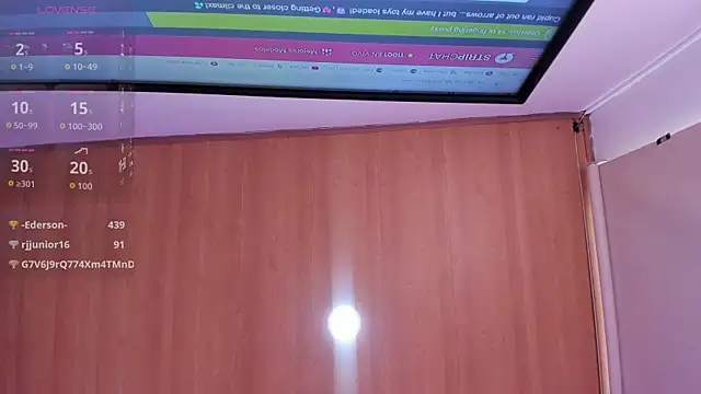 MilyyLindaa 现场XXX聊天
