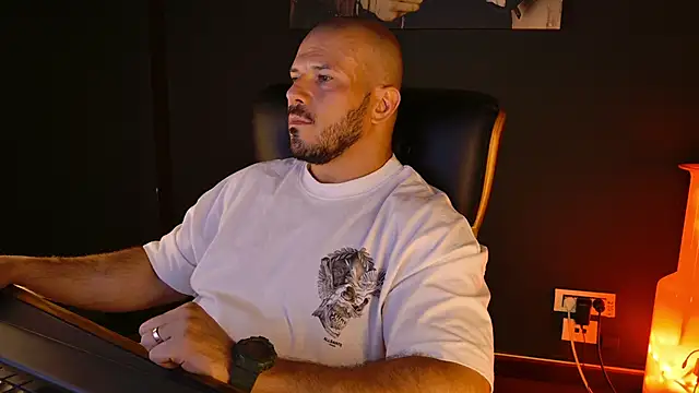 AngeloEric Show Webcam