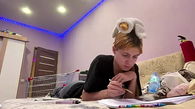 LinZavrn Live XXX chat