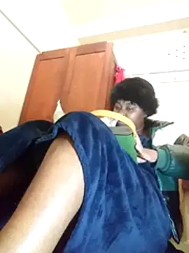 AcetousAbb Adlı Modelin Canlı XXX Sohbeti