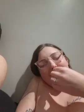BIG-WHITE-DICK-2001 Pertunjukan Webcam