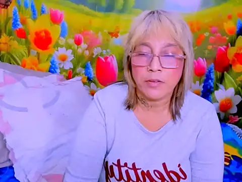 indianroxy 现场XXX聊天