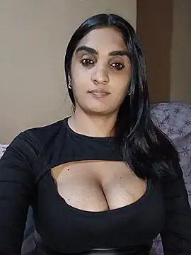 Eroticindian07's Live XXX Chat