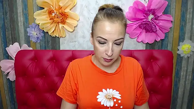 ElizabethSho's Live XXX Chat