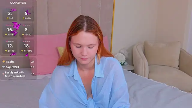 AmeliRoyse élő XXX-chatje