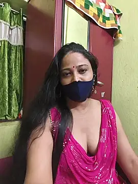 kashish_bhabhi Adlı Modelin Canlı XXX Sohbeti
