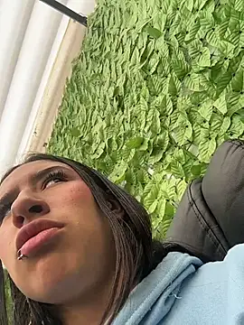 LilyRossi_'s Live XXX Chat