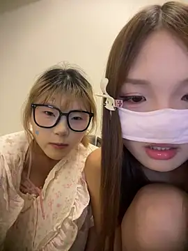 Chat XXX en directo de Rocket-Girl