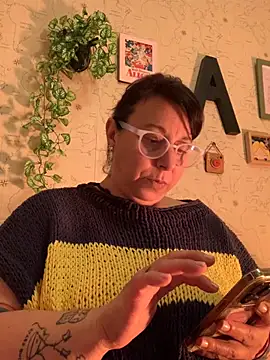 LupitaHaze's Live XXX Chat